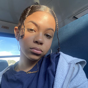 Meet your Posher, Mari